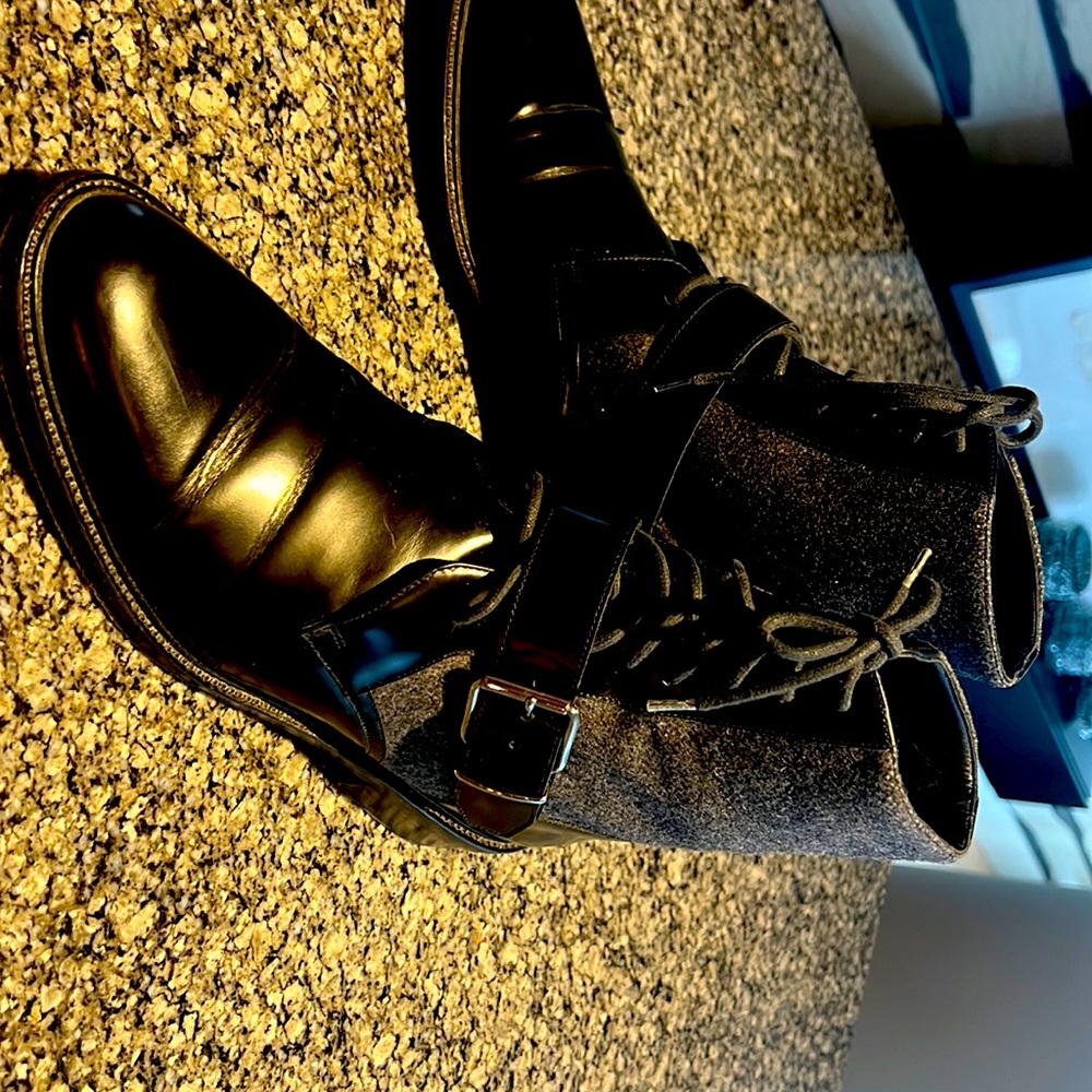 Burberry, flat ankle boots, black leather gray flannel uppers 40 Italian